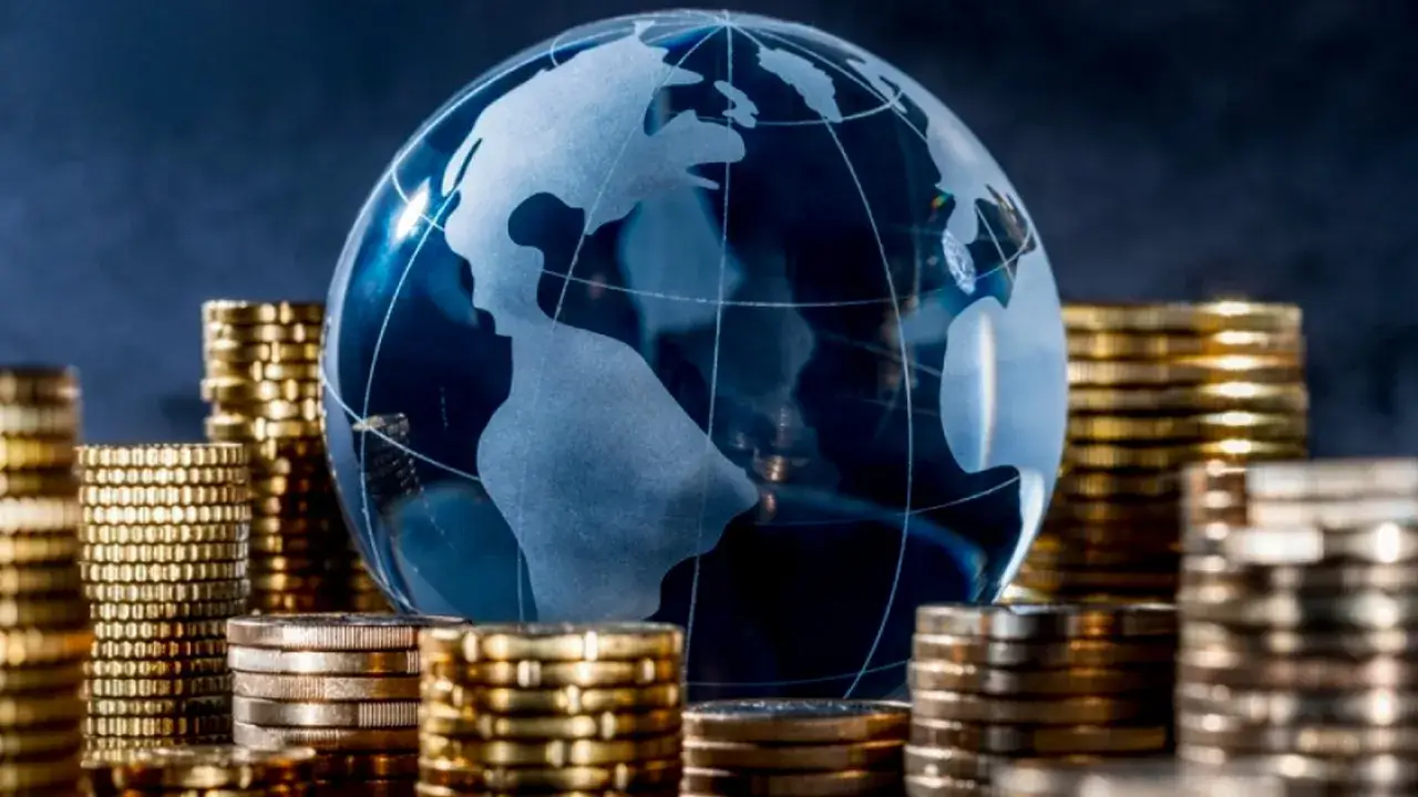 Global Economic Outlook Dampened by Trade Protectionism on July 8, 2025; Central Banks Maintain Vigilance