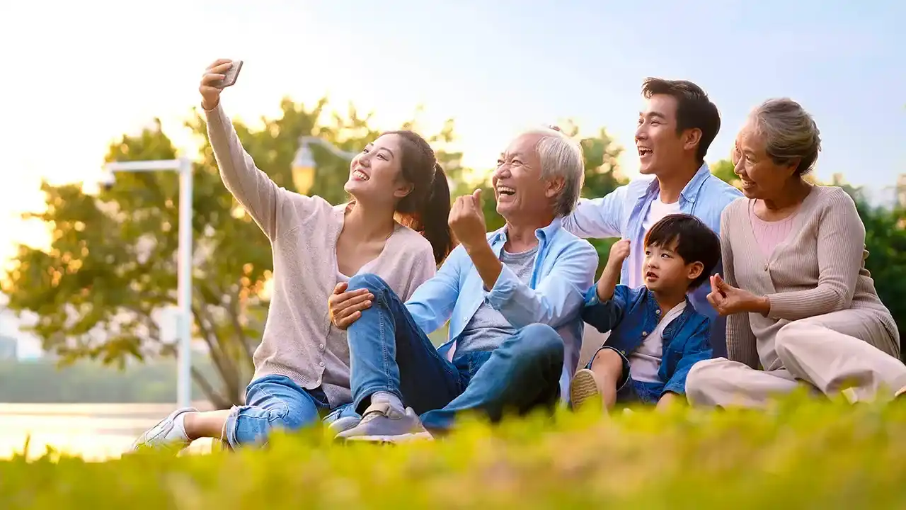 Managing Finances in a Multigenerational Household